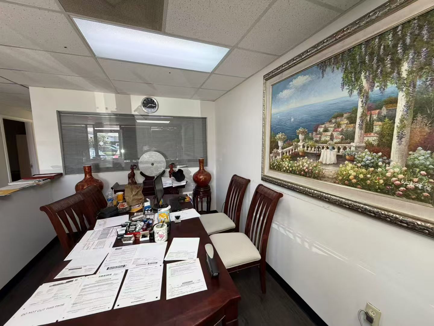 Client meeting room inside Jin Chen CPA office